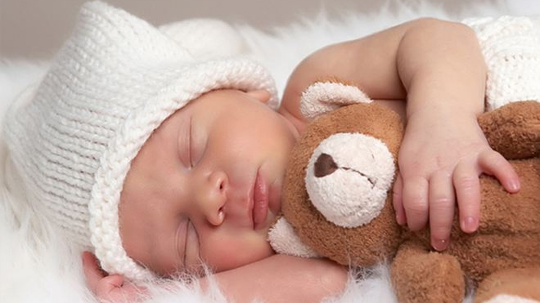 Κάντε το νεογέννητο μωράκι σας ευτυχισμένο