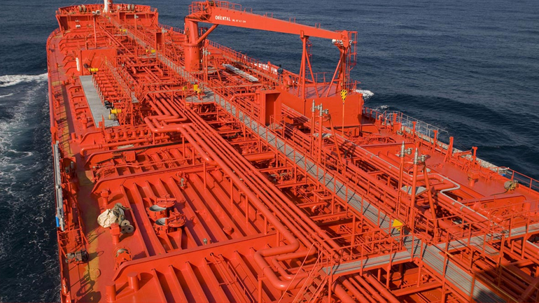 Ξεπέρασαν τα 100.000 δολάρια οι ναύλοι των δεξαμενόπλοιων