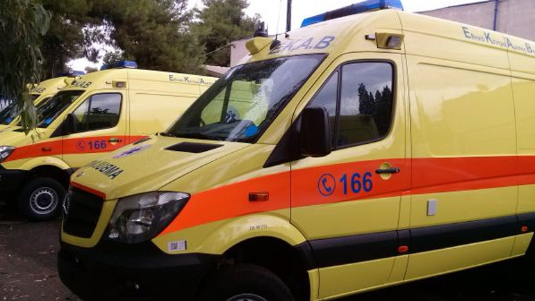 Επίσχεση εργασίας των εργαζομένων στο ΕΚΑΒ Επίσχεση εργασίας των εργαζομένων στο ΕΚΑΒ