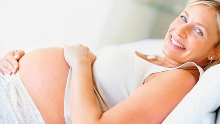 Ποια είναι η ιδανική ηλικία για να κάνει παιδί μια γυναίκα;