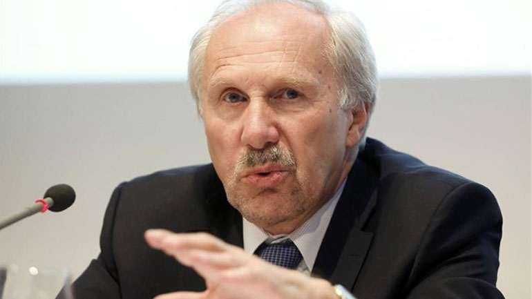 Νοβότνι: Οι επιπλέον δαπάνες για τους πρόσφυγες αυξάνουν την ανάπτυξη στην Αυστρία