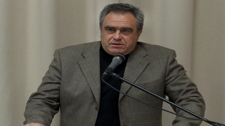 Απάντηση του δημάρχου Διρφύων-Μεσσαπίων σε ρεπορτάζ του zougla.gr για το νερό με εξασθενές χρώμιο