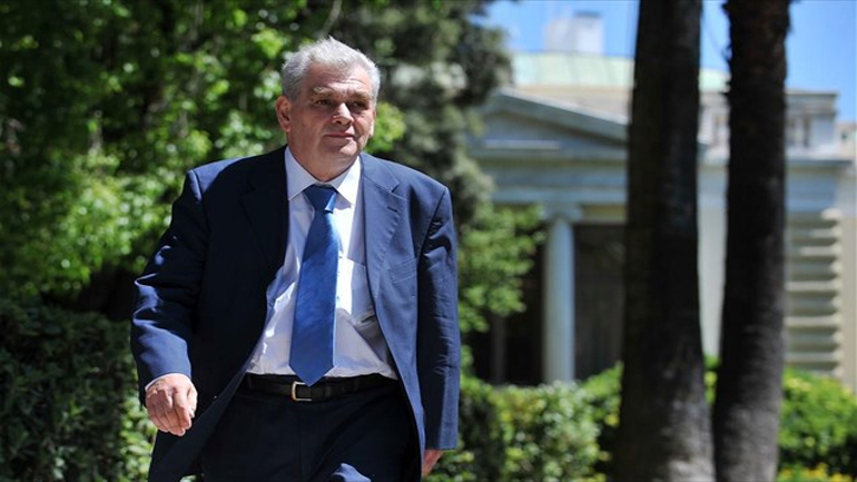 Παπαγγελόπουλος: «Θα καταργηθεί η διάταξη για τα δάνεια των κομμάτων»