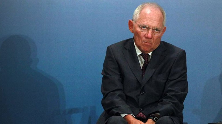 Σόιμπλε: Υπαρκτός ο κίνδυνος επιβάρυνσης λόγω της εισροής προσφύγων