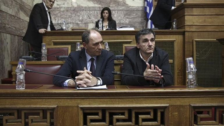 Εγκρίθηκε από τις επιτροπές της Βουλής το νομοσχέδιο για τη δόση του 1 δις