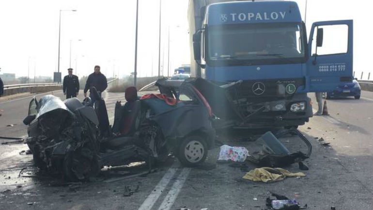 Ορεστιάδα: Δύο νεκροί σε τροχαίο