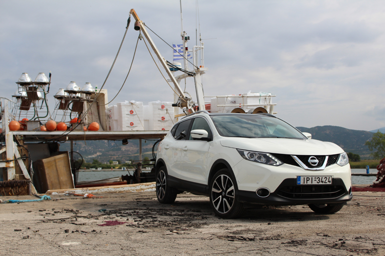 Στην κατηγορία C, το Nissan Qashqai έχει αγγίξει τις 2.201 πωλήσεις. Ακολουθούν τα, VW Golf και Opel Astra με 1.744 και 1.485 πωλήσεις αντίστοιχα.