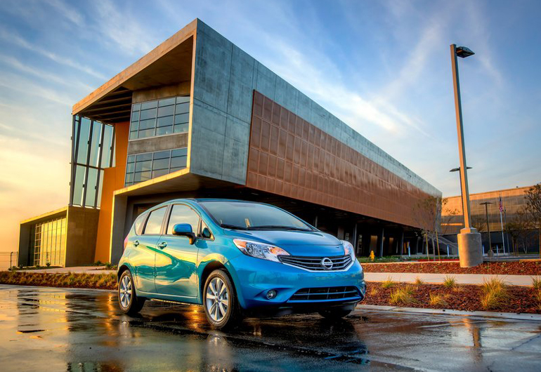 Στην κατηγορία των πολυμορφικών (MPV), πρώτο είναι το Nissan Note με 728 πωλήσεις και ακολουθούν, Fiat 500L και Skoda Roomster με 147 και 107 ταξινομήσεις αντίστοιχα.