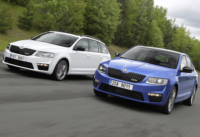 Στην κατηγορία D, πρώτο βρίσκεται το Skoda Octavia με 828 πωλήσεις. Ακολουθούν τα, VW Passat και ΒΜW Series 3 με 474 και 330 πωλήσεις αντίστοιχα.