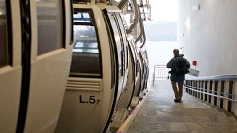 Σαντορίνη: Σκέψεις για αύξηση του εισιτηρίου του τελεφερίκ