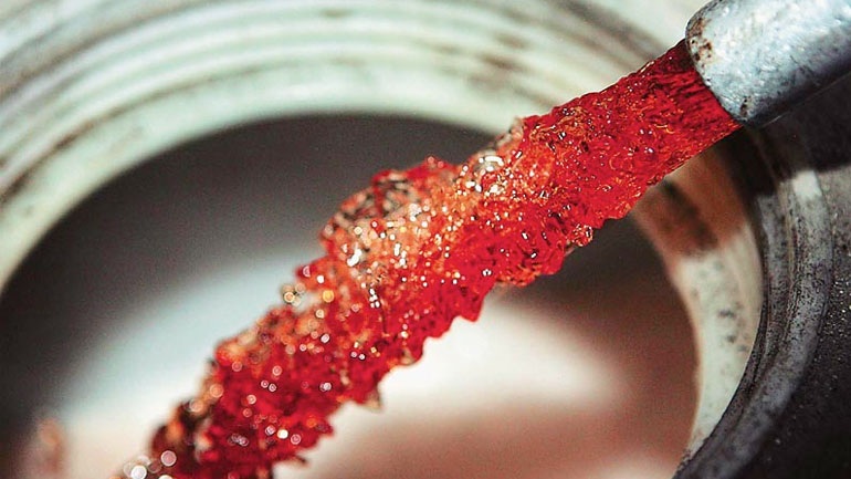 Αλματώδης πτώση για το πετρέλαιο