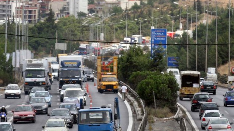 Θεσσαλονίκη: Καραμπόλα έξι οχημάτων στην Περιφερειακή οδό