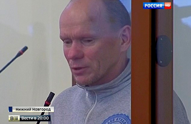 Ο Μπελόφ στο δικαστήριο 