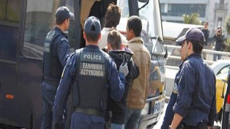 Έτσι λειτουργούν τα κυκλώματα διακίνησης μεταναστών στον Έβρο