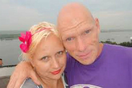  Ο Όλεγκ Μπελόφ με τη σύζυγό του 