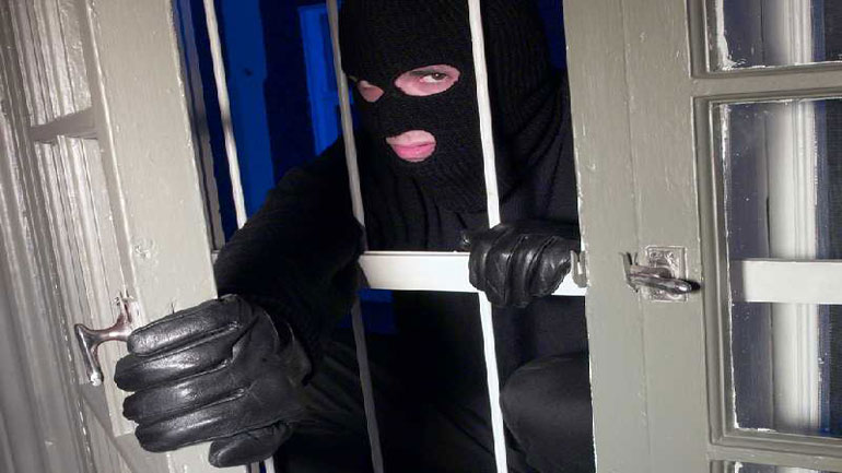 Χαλκίδα: Συνελήφθησαν πατέρας και γιος που έκαναν διαρρήξεις