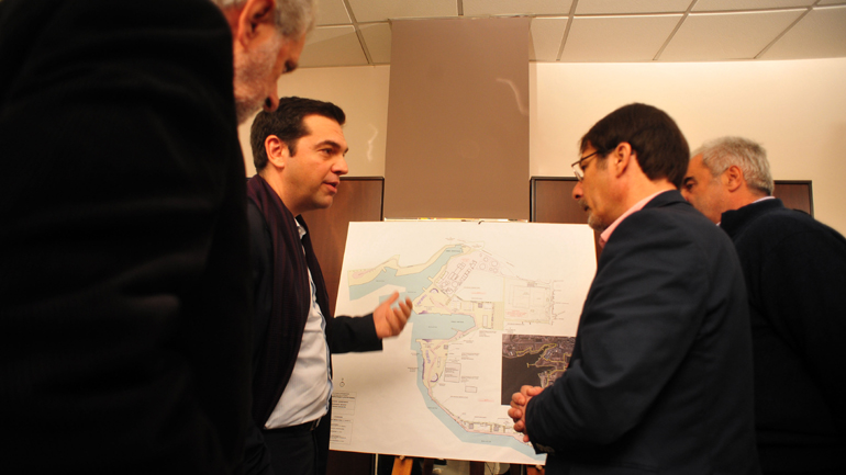 «Τηρούμε τις υποσχέσεις μας στις λαϊκές γειτονιές του Πειραιά»