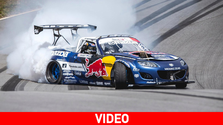 Απίστευτο θέαμα drift από κάμερες 360 μοιρών!