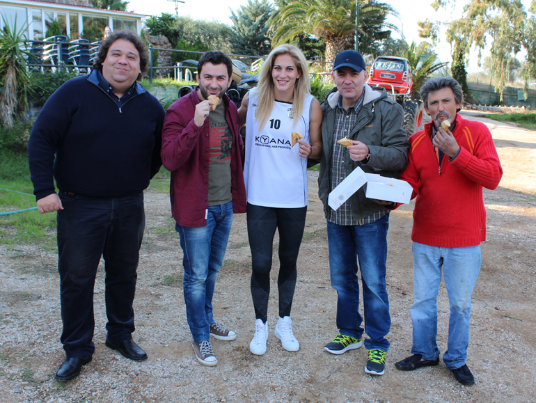 Από αριστερά: Πάρις Ποντίκας, Βασίλης Σαρημπαλίδης, Εύα Κατωπόδη, Νίκος Σάλτας και Στέφανος Αττάρτ...