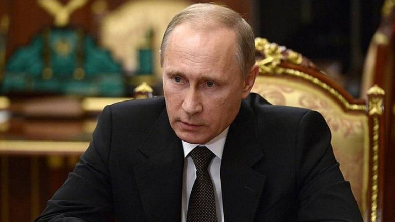 Εξάμηνη παράταση στις οικονομικές κυρώσεις της Ρωσίας έδωσε η ΕΕ Εξάμηνη παράταση στις οικονομικές κυρώσεις της Ρωσίας έδωσε η ΕΕ