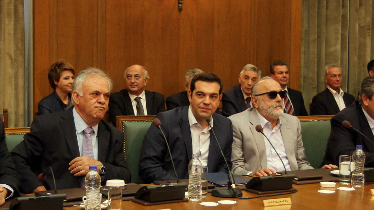 Αναζητούν “αποστάτες” για το Ασφαλιστικό