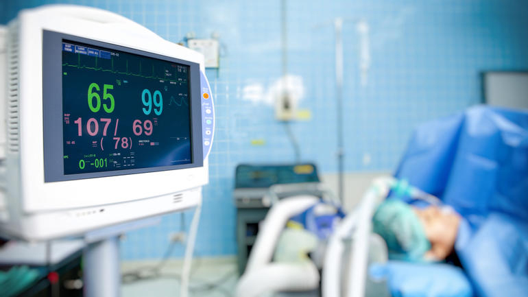 Αποζημίωση 572.000 ευρώ σε ηλικιωμένη που έμεινε ανάπηρη από ιατρικό λάθος…