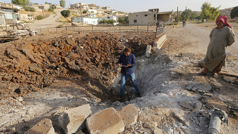 Συρία: Το 1/3 των θυμάτων από τις ρωσικές αεροπορικές επιδρομές ήταν άμαχοι