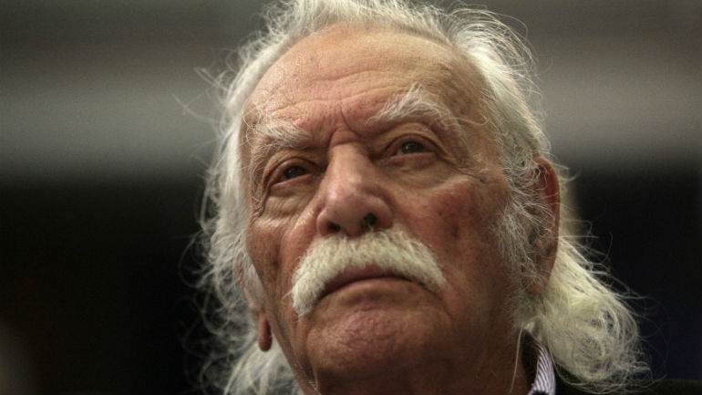 Στα γραφεία της ΕΣΗΕΑ ο Μανώλης Γλέζος