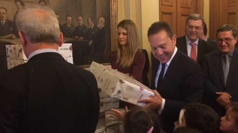 Τα… έψαλαν στον Στουρνάρα