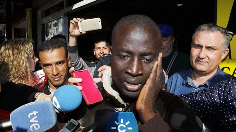 Άνεργος μετανάστης κέρδισε 400.000 ευρώ στo χριστουγεννιάτικo λαχείο