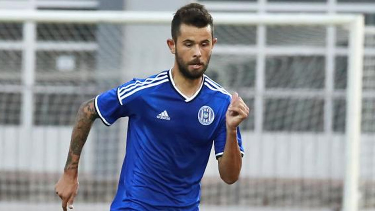 Αποχώρησε και ο Σάμπα από την Καλλονή