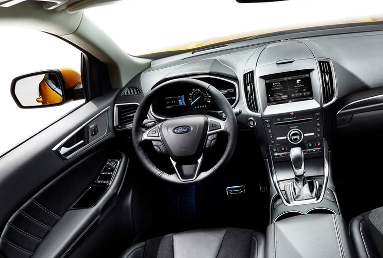 Το εσωτερικό του Ford Edge...