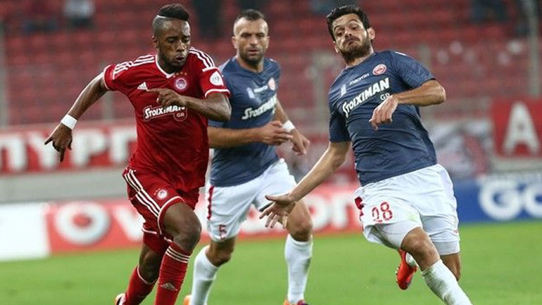 «Ο Περέιρα θέλει δανεικό τον Ερνάνι του Ολυμπιακού»