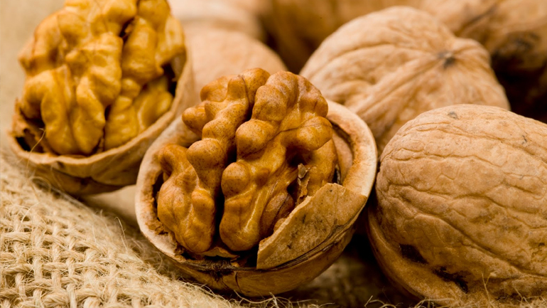 Το έθιμο των καρυδιών στα Ιωάννινα