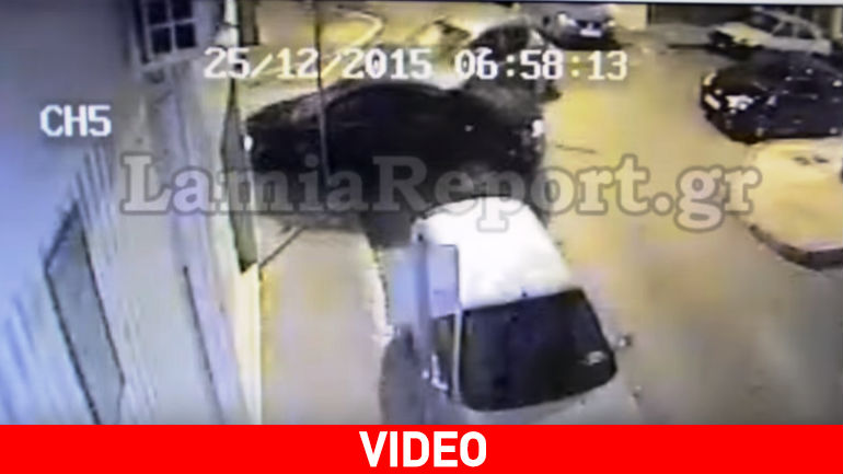 Βίντεο-σοκ: Καρέ-καρέ τροχαίο ατύχημα στο κέντρο της Λαμίας