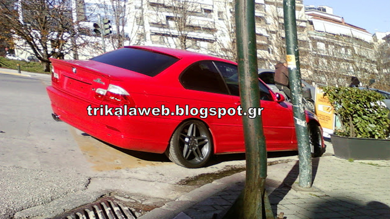 Τρίκαλα: Πάρκαρε την BMW πάνω στη διάβαση πεζών