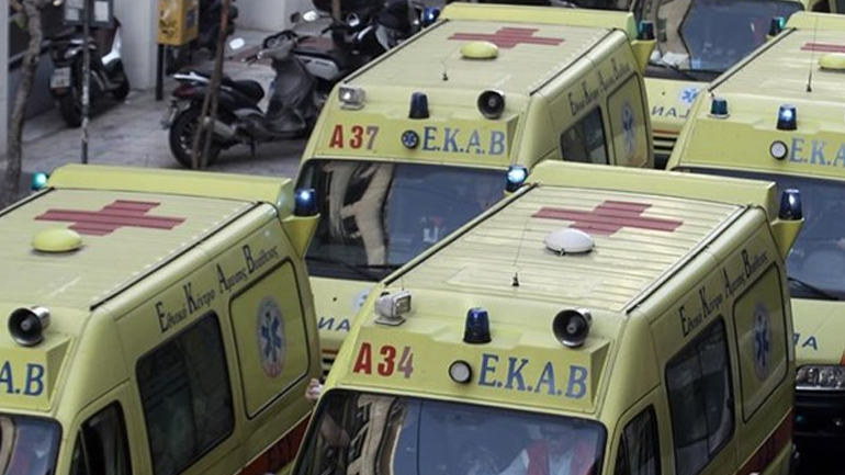 Σε απεργιακές κινητοποιήσεις προσανατολίζονται οι εργαζόμενοι στο ΕΚΑΒ