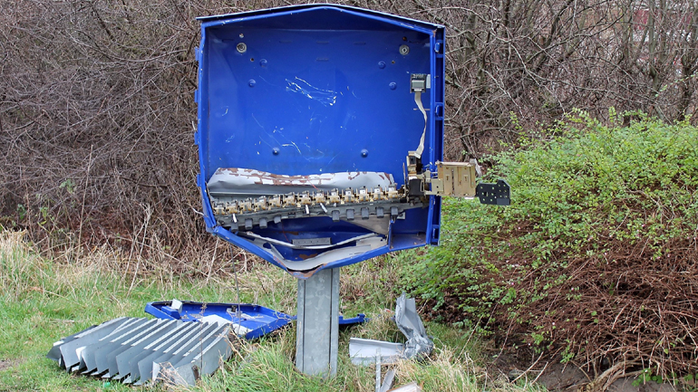 Σκοτώθηκε προσπαθώντας να ανατινάξει… μηχάνημα πώλησης προφυλακτικών