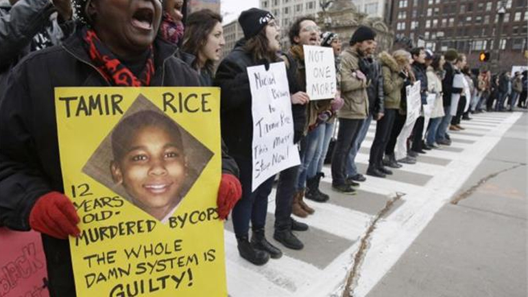 Δεν θα απαγγελθούν κατηγορίες σε αστυνομικό που σκότωσε 12χρονο στις ΗΠΑ