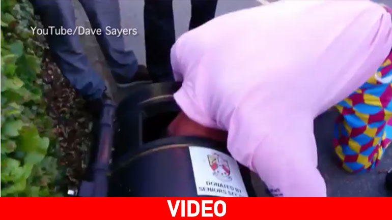 Σφήνωσε το κεφάλι του σε… καπάκι κάδου σκουπιδιών