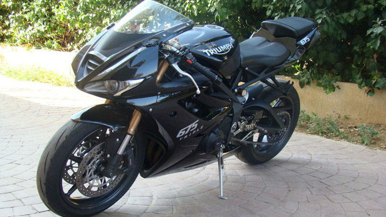 Αν δεν μπεις μ’ αυτό το μηχανάκι είναι σα να μην… π@@@ς τη γυναίκα σου!