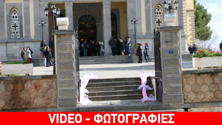 Ράγισαν καρδιές στην κηδεία της μικρής Μελίνας