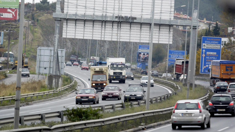 Τροχαίο με δύο τραυματίες στον περιφερειακό Θεσσαλονίκης