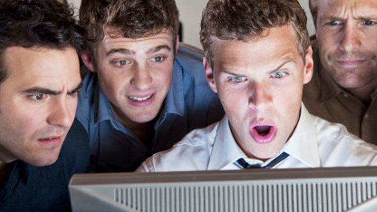 Ματαιώθηκε ρεβεγιόν λόγω… μεγάλης ανταπόκρισης στο Facebook