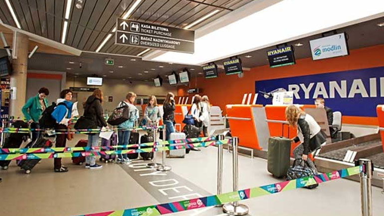 Εκκενώθηκε αεροδρόμιο της Βαρσοβίας έπειτα από εντοπισμό ύποπτης αποσκευής