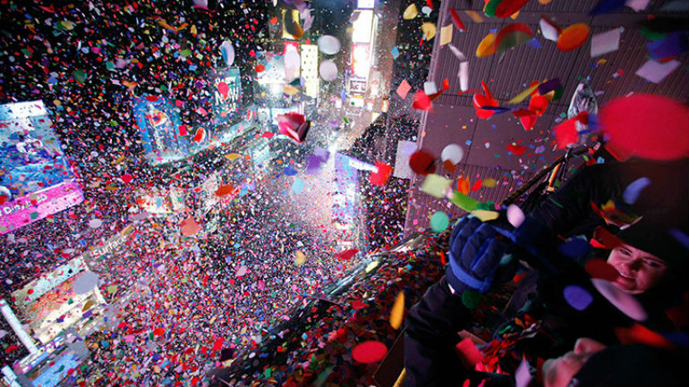 Ο πλανήτης υποδέχεται το νέο έτος στη σκιά της τρομοκρατικής απειλής