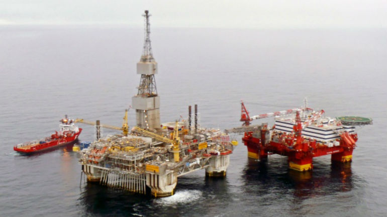 Νορβηγία: Ένας νεκρός από κύμα που έπληξε εξέδρα γεώτρησης