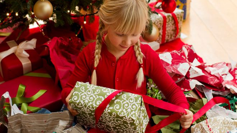 Τι κακό μπορεί να κάνει η αγορά πολλών δώρων στα παιδιά;