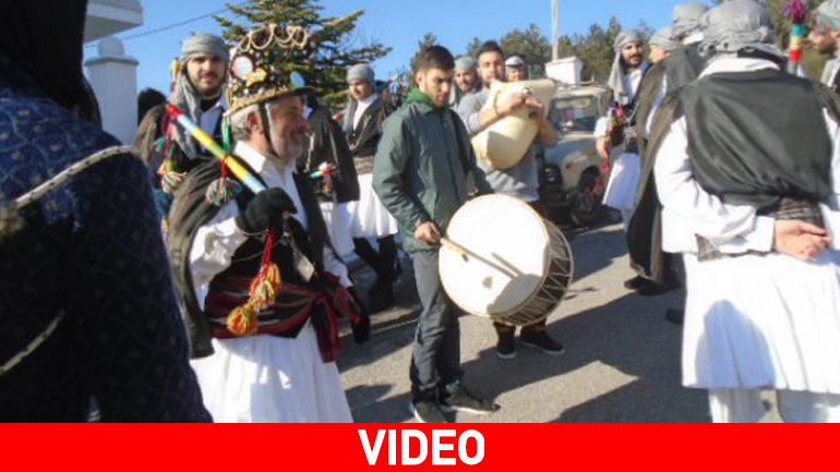 Το έθιμο των «Μωμόγερων» αναβίωσε στο Πρωτοχώρι Κοζάνης