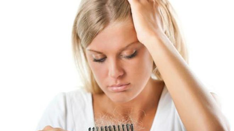 Μάθετε τους τρόπους και βάλτε τέλος στην τριχόπτωση